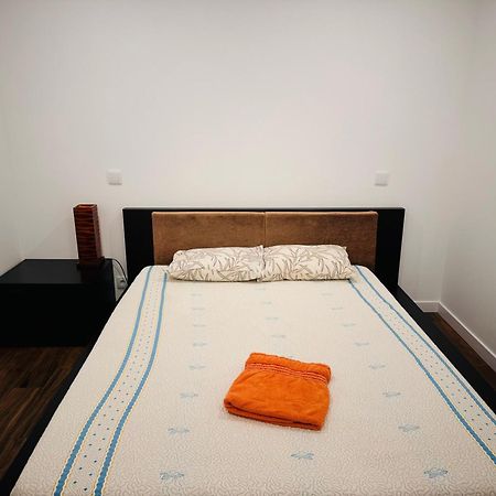 Villelay Alojamento Vng 빌라노바데가이아 외부 사진